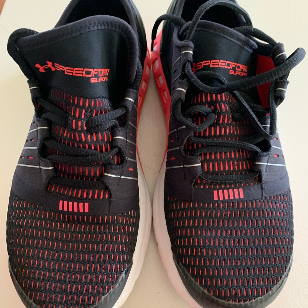 Under Armor Speedform running shoes for women size 8.5